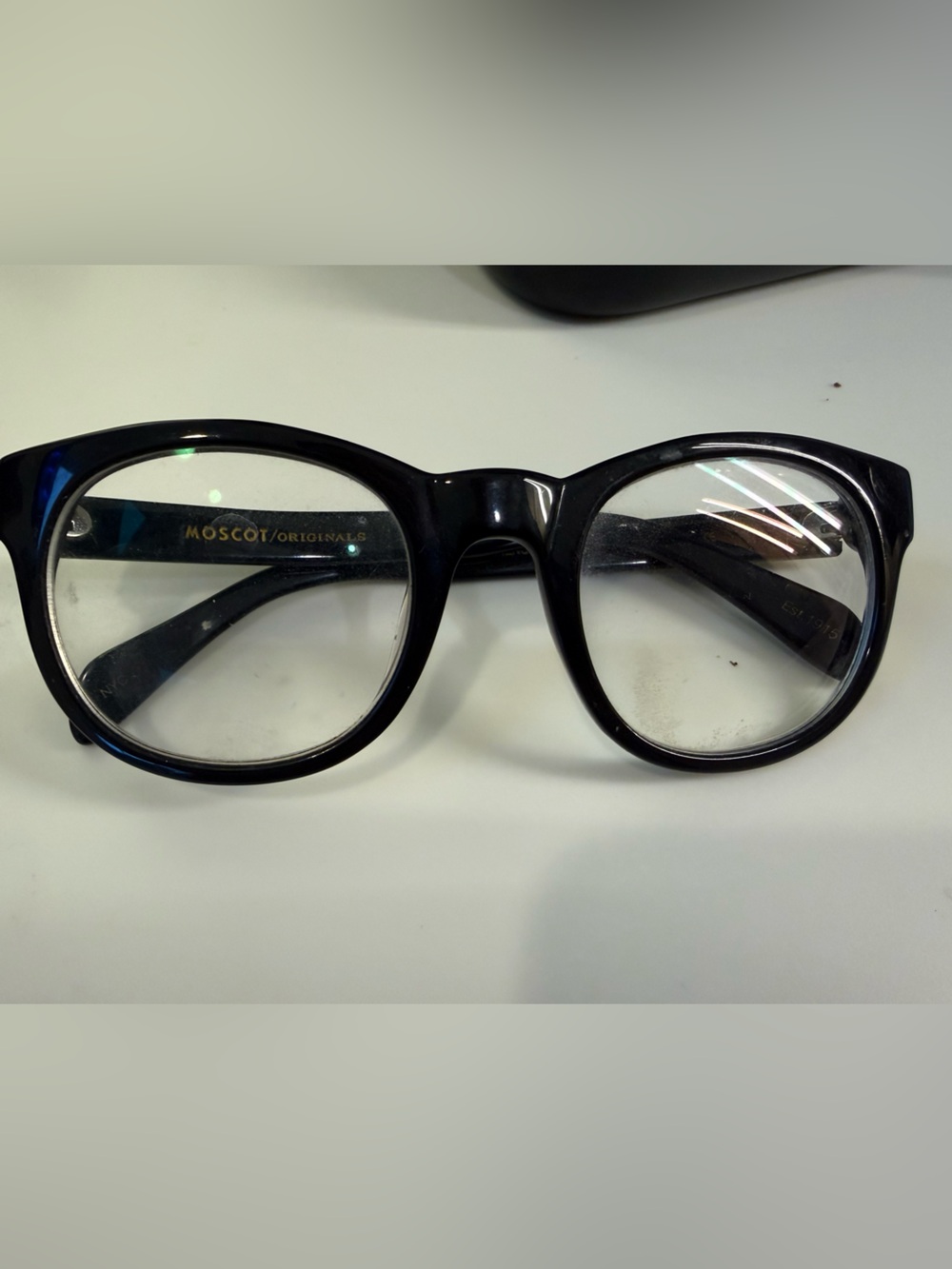 MOSCOT Black Round mensch glasses